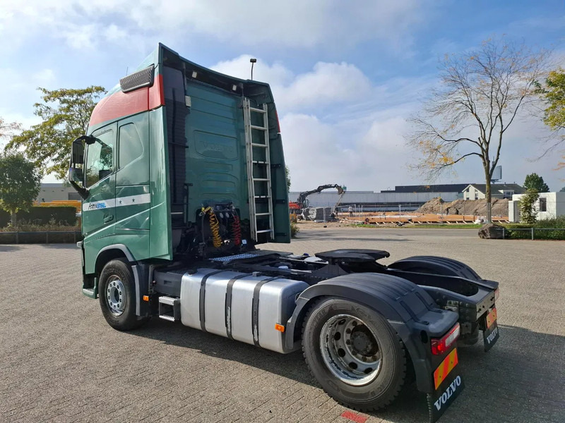 Volvo FH4-460 / VEB+ / DOUBLE TANK / FRIDGE / AIRCO / AUTOMATIC / EURO-6 / 2014 - Vilcējs: foto 3 Volvo FH4-460 / VEB+ / DOUBLE TANK / FRIDGE / AIRCO / AUTOMATIC / EURO-6 / 2014 - Vilcējs: foto 3