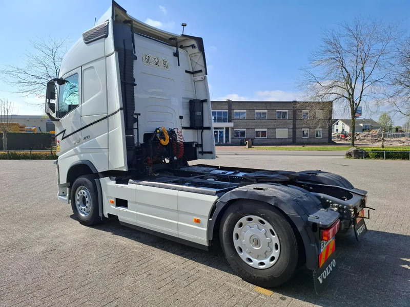 Volvo FH4-460 / VEB+ / DOUBLE TANK / FRIDGE / AUTOMATIC / EURO-6 / 2018 - Vilcējs: foto 3 Volvo FH4-460 / VEB+ / DOUBLE TANK / FRIDGE / AUTOMATIC / EURO-6 / 2018 - Vilcējs: foto 3