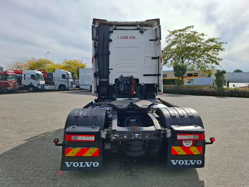 Volvo FH4-460 / VEB+ / HYDRAULICS / GEN2 V2 SMART TACHO / LWDS / SIDESKIRTS / FRIDGE / EURO-6 / 2018 - Vilcējs: foto 4 Volvo FH4-460 / VEB+ / HYDRAULICS / GEN2 V2 SMART TACHO / LWDS / SIDESKIRTS / FRIDGE / EURO-6 / 2018 - Vilcējs: foto 4