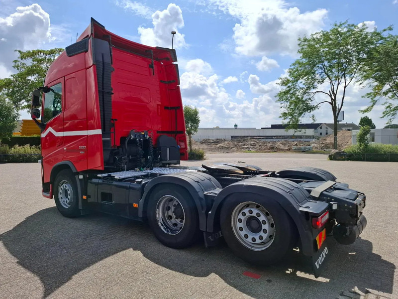 Volvo FH4-500 / VEB+ / ACC / LWDS / FRIDGE / FULL-AIR / 719722 KM / AUTOMATIC / EURO-6 / 2018 - Vilcējs: foto 3 Volvo FH4-500 / VEB+ / ACC / LWDS / FRIDGE / FULL-AIR / 719722 KM / AUTOMATIC / EURO-6 / 2018 - Vilcējs: foto 3