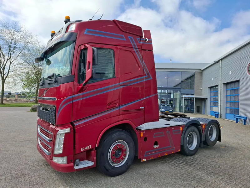 Volvo FH4-540 / 6X4 / BIG AXLE / HYDRAULICS / VEB+ / DYNAMIC STEERING / NAVI / ACC / LWDS / FULL-AIR / LEATHER / AUTOMATIC / EURO-6 / - Vilcējs: foto 1 Volvo FH4-540 / 6X4 / BIG AXLE / HYDRAULICS / VEB+ / DYNAMIC STEERING / NAVI / ACC / LWDS / FULL-AIR / LEATHER / AUTOMATIC / EURO-6 / - Vilcējs: foto 1