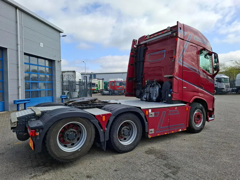 Volvo FH4-540 / 6X4 / BIG AXLE / HYDRAULICS / VEB+ / DYNAMIC STEERING / NAVI / ACC / LWDS / FULL-AIR / LEATHER / AUTOMATIC / EURO-6 / - Vilcējs: foto 5 Volvo FH4-540 / 6X4 / BIG AXLE / HYDRAULICS / VEB+ / DYNAMIC STEERING / NAVI / ACC / LWDS / FULL-AIR / LEATHER / AUTOMATIC / EURO-6 / - Vilcējs: foto 5