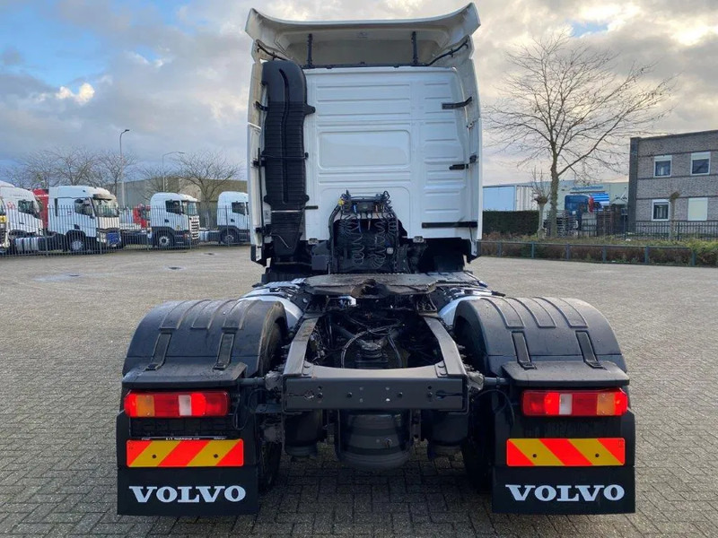 Volvo FM11-370 / GERMAN TRUCK / KB CHASSIS / VEB / ACC / LWDS / DOUBLE TANK / ONLY:763562 KM / AIRCO / AUTOMATIC / EURO-6 / 2018 - Vilcējs: foto 4 Volvo FM11-370 / GERMAN TRUCK / KB CHASSIS / VEB / ACC / LWDS / DOUBLE TANK / ONLY:763562 KM / AIRCO / AUTOMATIC / EURO-6 / 2018 - Vilcējs: foto 4
