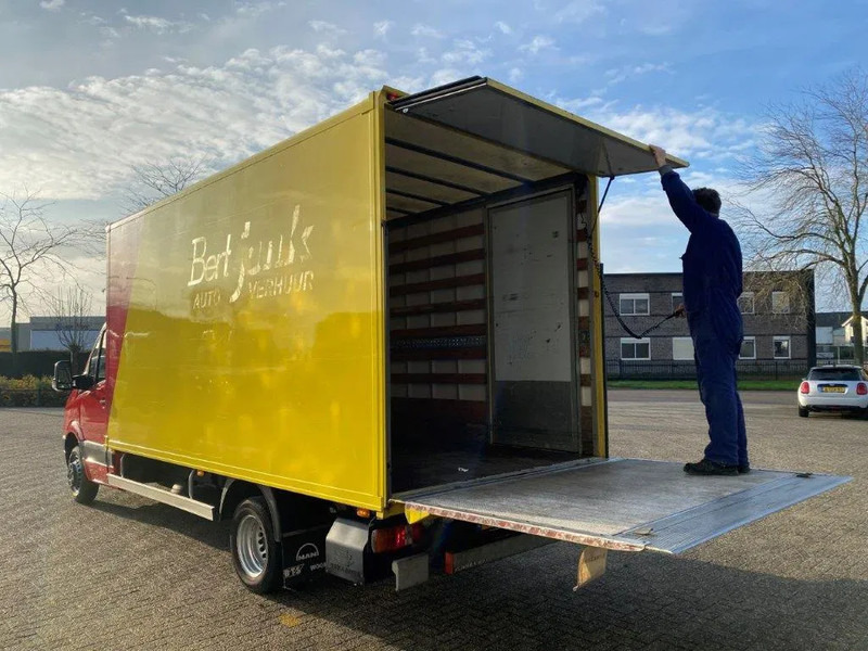 Volkswagen Crafter / NL VAN / PLATFORM / DOUBLE AIR REAR / TEMPOMAAT / AIRCO / ONLY:228596 KM / MANUAL / EURO- / 2015 - Kravas mikroautobuss: foto 4 Volkswagen Crafter / NL VAN / PLATFORM / DOUBLE AIR REAR / TEMPOMAAT / AIRCO / ONLY:228596 KM / MANUAL / EURO- / 2015 - Kravas mikroautobuss: foto 4
