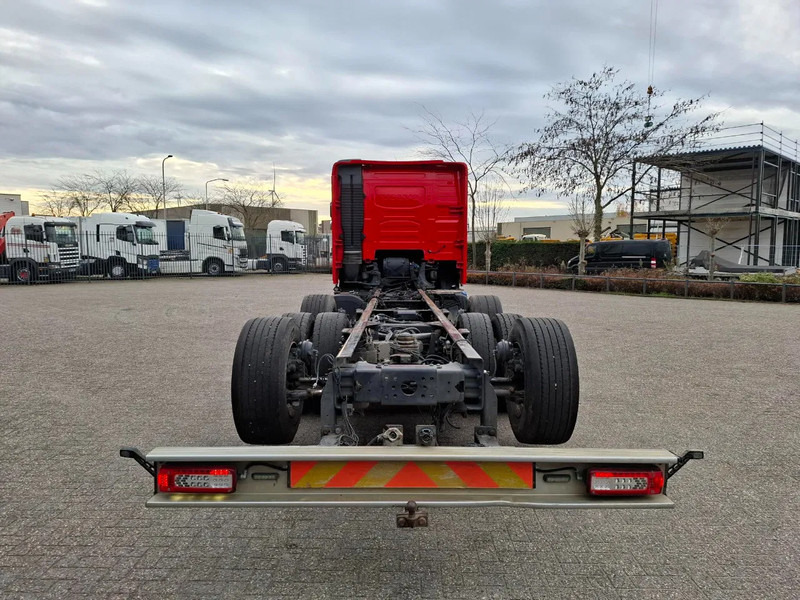 Volvo FH16-750 / VEB+ / ONLY:349761 KM / 9TON FRONT AXLE / INLINER / TECHNICAL 60TON / FULL-AIR / AUTOMATIC / EURO-6 / 2016 - Šasija kravas automašīna: foto 4 Volvo FH16-750 / VEB+ / ONLY:349761 KM / 9TON FRONT AXLE / INLINER / TECHNICAL 60TON / FULL-AIR / AUTOMATIC / EURO-6 / 2016 - Šasija kravas automašīna: foto 4