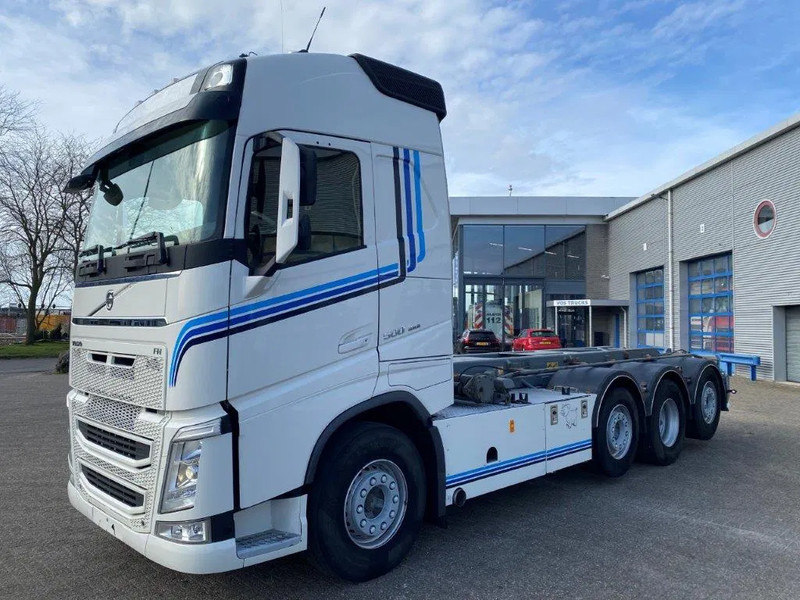 Volvo FH4-500 / 8X2 / VEB+ / DYNAMIC STEERING / FULL-AIR / 2XLIFT+LENKACHSE / TOP CONDITION / ONLY:488030KM / AUTOMATIC / EURO-6 / 201 - Kravas automašīna - kabeļu sistēma: foto 2 Volvo FH4-500 / 8X2 / VEB+ / DYNAMIC STEERING / FULL-AIR / 2XLIFT+LENKACHSE / TOP CONDITION / ONLY:488030KM / AUTOMATIC / EURO-6 / 201 - Kravas automašīna - kabeļu sistēma: foto 2