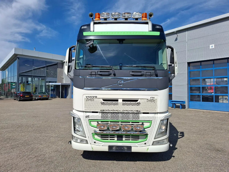Pacēlājs ar āķi Volvo FH4-500 / VEB+ / HOOK 22 TON / LIFT+LENKACHSE / TUV:02-02-2026 / FULL-AIR / LWDS / NAVI / ALCOA / AUTOMATIC / EURO-6 / 2017: foto 10 Pacēlājs ar āķi Volvo FH4-500 / VEB+ / HOOK 22 TON / LIFT+LENKACHSE / TUV:02-02-2026 / FULL-AIR / LWDS / NAVI / ALCOA / AUTOMATIC / EURO-6 / 2017: foto 10