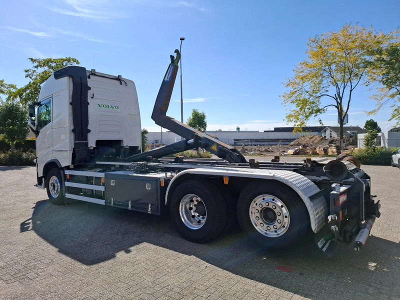Volvo FH4-500 / VEB+ / HOOK 22 TON / LIFT+LENKACHSE / TUV:02-02-2026 / FULL-AIR / LWDS / NAVI / ALCOA / AUTOMATIC / EURO-6 / 2017 - Pacēlājs ar āķi: foto 5 Volvo FH4-500 / VEB+ / HOOK 22 TON / LIFT+LENKACHSE / TUV:02-02-2026 / FULL-AIR / LWDS / NAVI / ALCOA / AUTOMATIC / EURO-6 / 2017 - Pacēlājs ar āķi: foto 5