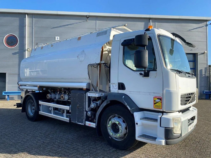 Volvo FL7-290 / 5 COMPARTIMENTS / 13000 LITER TOTAL / PUMP / AUTOMATIC / EURO-5 / 2009 - Autocisterna: foto 2 Volvo FL7-290 / 5 COMPARTIMENTS / 13000 LITER TOTAL / PUMP / AUTOMATIC / EURO-5 / 2009 - Autocisterna: foto 2