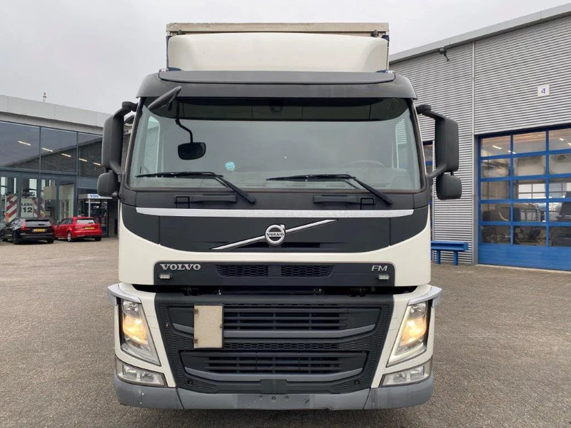 Volvo FM11-330 / LOW KM'S:472120 KM / LWDS / FULL-AIR / NAVI / CURTAIN SAILS / PLATFORM 2500KG / AUTOMATIC / EURO-6 / 2016 līzingu Volvo FM11-330 / LOW KM'S:472120 KM / LWDS / FULL-AIR / NAVI / CURTAIN SAILS / PLATFORM 2500KG / AUTOMATIC / EURO-6 / 2016: foto 12