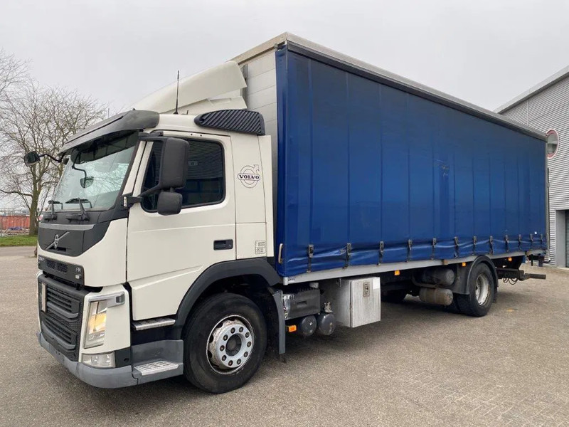 Volvo FM11-330 / LOW KM'S:472120 KM / LWDS / FULL-AIR / NAVI / CURTAIN SAILS / PLATFORM 2500KG / AUTOMATIC / EURO-6 / 2016 - Kravas automašīna ar tentu: foto 1 Volvo FM11-330 / LOW KM'S:472120 KM / LWDS / FULL-AIR / NAVI / CURTAIN SAILS / PLATFORM 2500KG / AUTOMATIC / EURO-6 / 2016 - Kravas automašīna ar tentu: foto 1