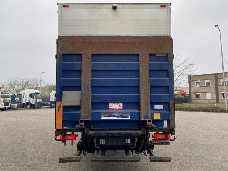 Volvo FM11-330 / LOW KM'S:472120 KM / LWDS / FULL-AIR / NAVI / CURTAIN SAILS / PLATFORM 2500KG / AUTOMATIC / EURO-6 / 2016 - Kravas automašīna ar tentu: foto 4 Volvo FM11-330 / LOW KM'S:472120 KM / LWDS / FULL-AIR / NAVI / CURTAIN SAILS / PLATFORM 2500KG / AUTOMATIC / EURO-6 / 2016 - Kravas automašīna ar tentu: foto 4
