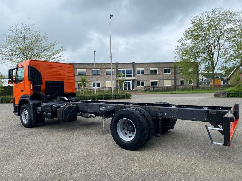 Volvo FM9-260 / HYDRAULICS / NL TRUCK / AUTOMATIC / EURO-3 / 2005 - Šasija kravas automašīna: foto 3 Volvo FM9-260 / HYDRAULICS / NL TRUCK / AUTOMATIC / EURO-3 / 2005 - Šasija kravas automašīna: foto 3