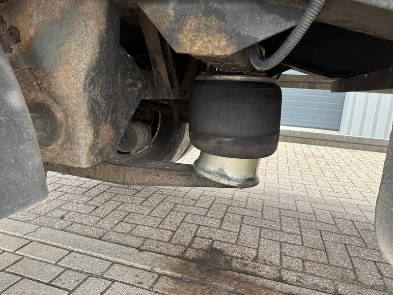 Puspiekabe slēgtā virsbūve Burg 2-Axle Flowers/Blumen/Bloemen Heater, Webasto, Taillift: foto 12 Puspiekabe slēgtā virsbūve Burg 2-Axle Flowers/Blumen/Bloemen Heater, Webasto, Taillift: foto 12