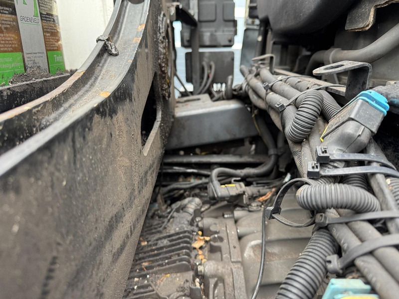 DAF CF410 FAQ HMF 2620, Unfall - Damaged. - Kravas auto ar manipulatoru: foto 4 DAF CF410 FAQ HMF 2620, Unfall - Damaged. - Kravas auto ar manipulatoru: foto 4