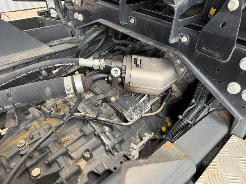 DAF CF85-460 6x2 VDL Hook system, 300.000 Km!!! - Pacēlājs ar āķi: foto 5 DAF CF85-460 6x2 VDL Hook system, 300.000 Km!!! - Pacēlājs ar āķi: foto 5