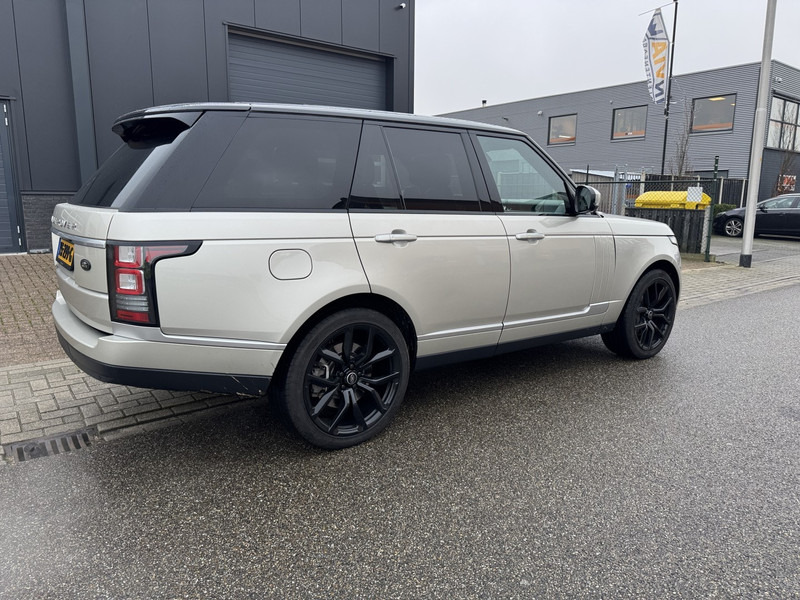 Land Rover Range Rover 4.4 SDV8, Autobio,Std-Heiz,Massage,Soft-Close, Full - Vieglā automašīna: foto 3 Land Rover Range Rover 4.4 SDV8, Autobio,Std-Heiz,Massage,Soft-Close, Full - Vieglā automašīna: foto 3