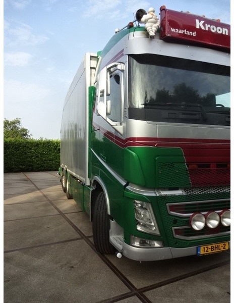 Volvo FH460 Loglift 125Z Crane Alu.Box ( Kran Kraan Grua ) - Kravas auto ar manipulatoru: foto 5 Volvo FH460 Loglift 125Z Crane Alu.Box ( Kran Kraan Grua ) - Kravas auto ar manipulatoru: foto 5