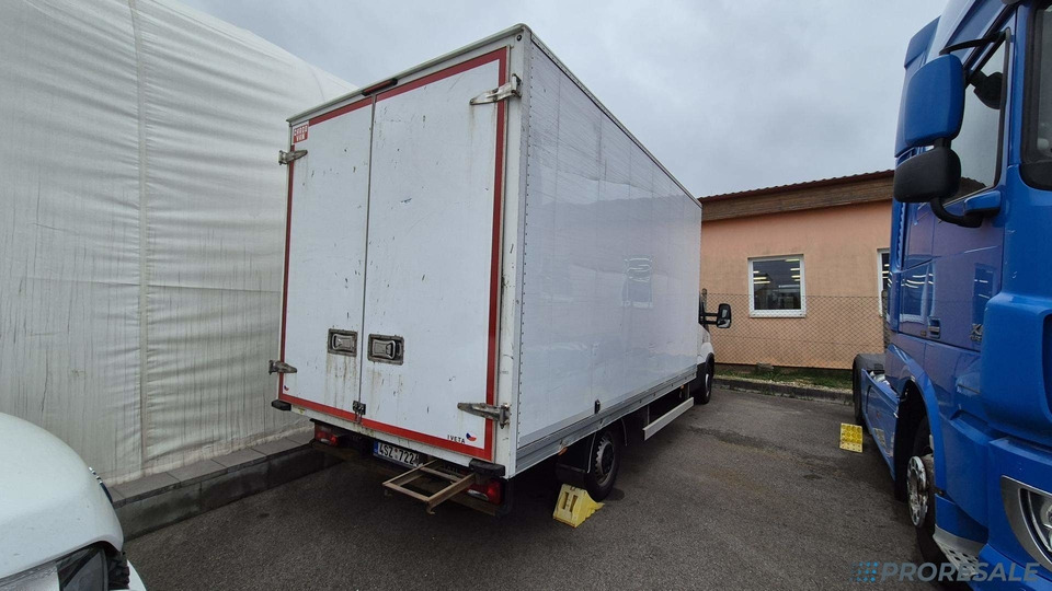 IVECO DAILY 35S16 skříň - 8 palet - Furgons ar slēgtā virsbūve: foto 4 IVECO DAILY 35S16 skříň - 8 palet - Furgons ar slēgtā virsbūve: foto 4