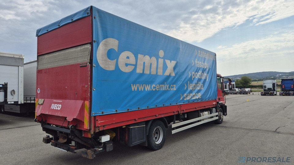 IVECO EUROCARGO ML 140E28 EURO 5 - valník s plachtou + hydraulické čelo 1,5 t - Kravas automašīna ar tentu: foto 3 IVECO EUROCARGO ML 140E28 EURO 5 - valník s plachtou + hydraulické čelo 1,5 t - Kravas automašīna ar tentu: foto 3