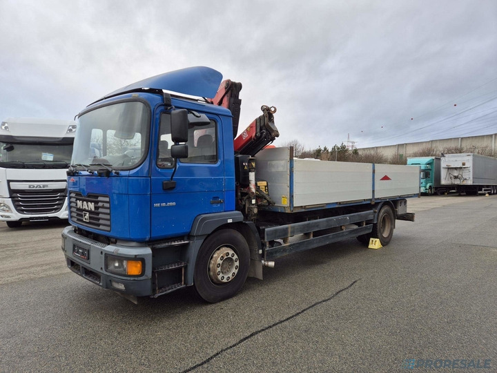 MAN ME 18.280 EURO 3 valník + hydraulická ruka FASSI F110A.23 - Bortu kravas automašīna/ Platforma, Kravas auto ar manipulatoru: foto 2 MAN ME 18.280 EURO 3 valník + hydraulická ruka FASSI F110A.23 - Bortu kravas automašīna/ Platforma, Kravas auto ar manipulatoru: foto 2