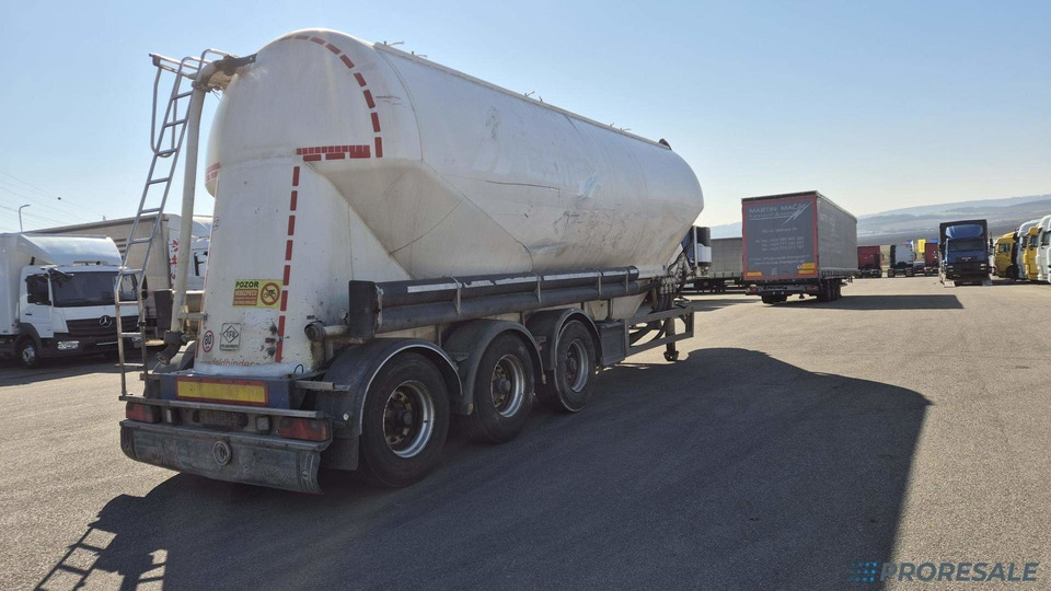 OSTATNÍ FELDBINDER EUT 40.3 SILOCISTERNA - 2 komory - 40 m3 - Silosa puspiekabe: foto 3 OSTATNÍ FELDBINDER EUT 40.3 SILOCISTERNA - 2 komory - 40 m3 - Silosa puspiekabe: foto 3