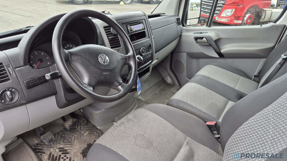 VOLKSWAGEN CRAFTER 2,0 TDi 100 kW skříňový - Furgons ar slēgtā virsbūve: foto 5 VOLKSWAGEN CRAFTER 2,0 TDi 100 kW skříňový - Furgons ar slēgtā virsbūve: foto 5