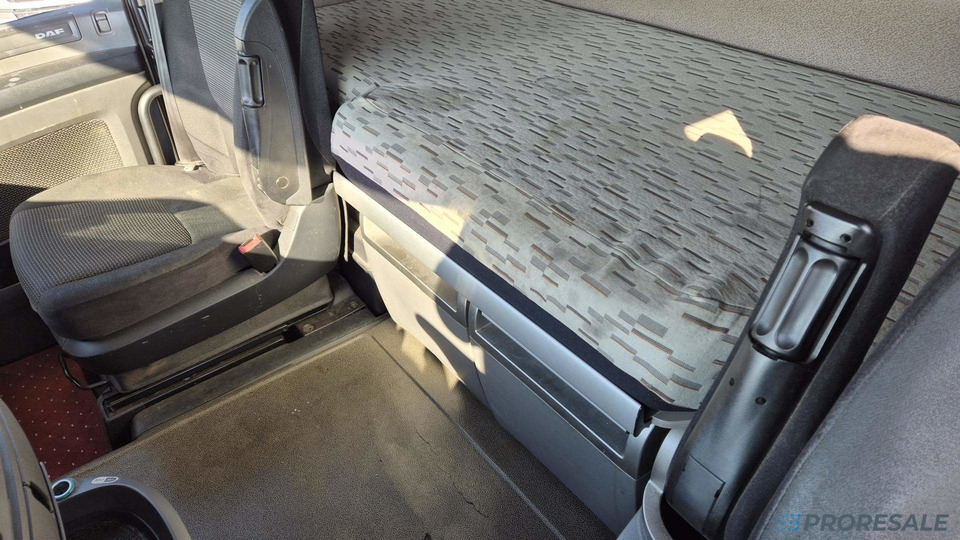 DAF XF 460 FT LOW DECK SSC EURO 6 - Vilcējs: foto 5 DAF XF 460 FT LOW DECK SSC EURO 6 - Vilcējs: foto 5