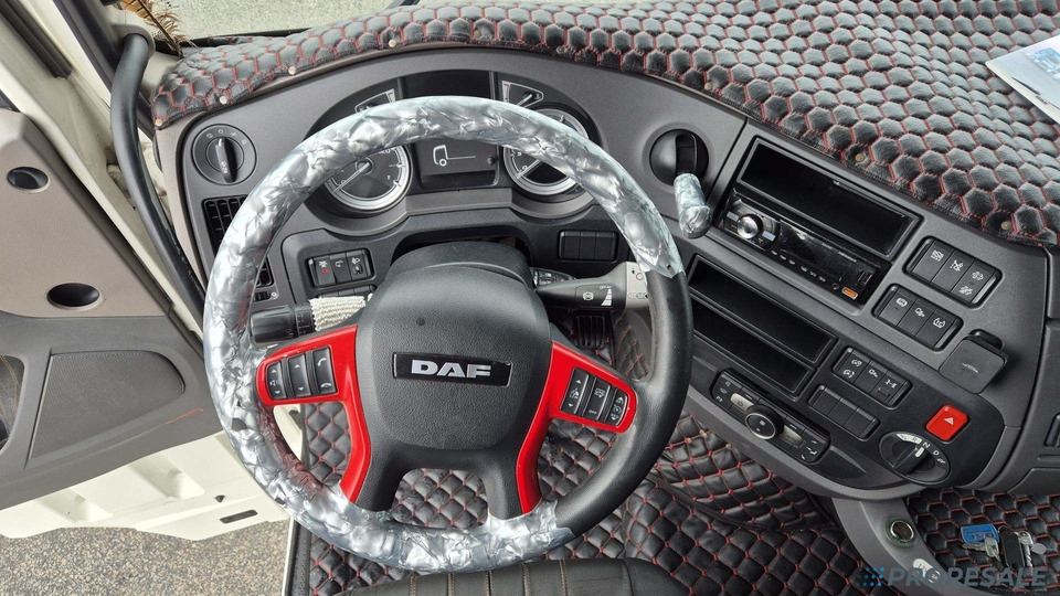 DAF XF 480 FT LOW DECK SSC EURO 6 - Vilcējs: foto 4 DAF XF 480 FT LOW DECK SSC EURO 6 - Vilcējs: foto 4