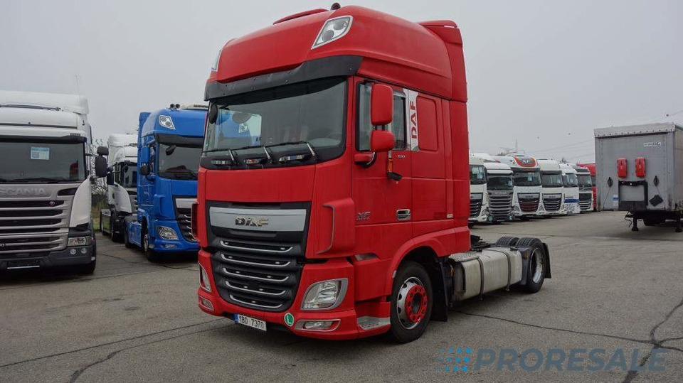 DAF XF 510 FT LOW DECK SSC EURO 6 - Vilcējs: foto 2 DAF XF 510 FT LOW DECK SSC EURO 6 - Vilcējs: foto 2