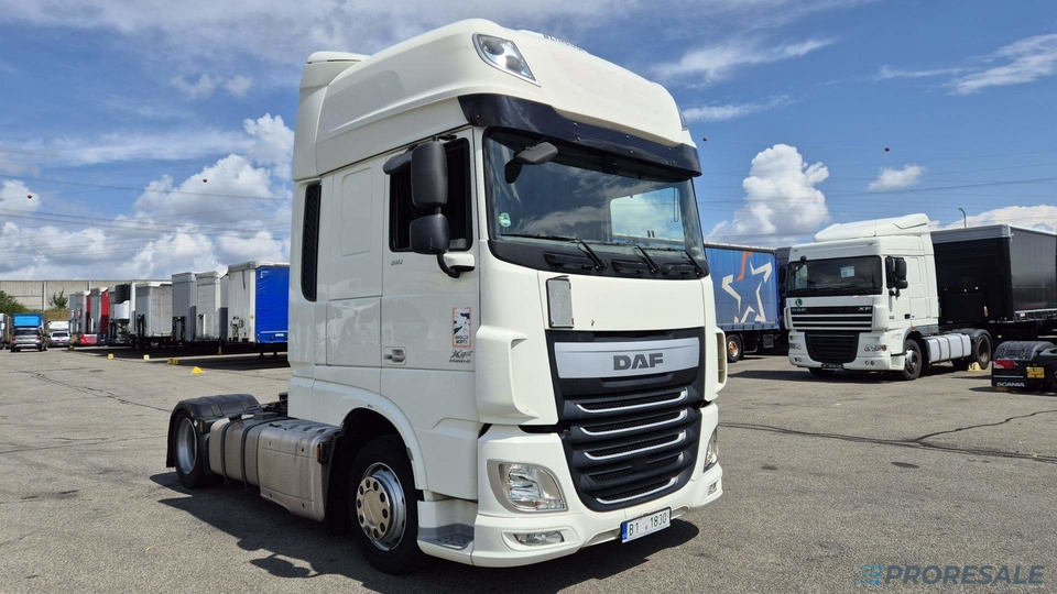 DAF XF 510 FT LOW DECK SSC EURO 6 - Vilcējs: foto 1 DAF XF 510 FT LOW DECK SSC EURO 6 - Vilcējs: foto 1