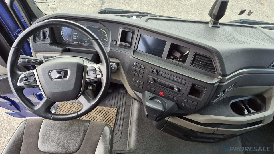 MAN TGX 18.510 XLX EURO 6 - Vilcējs: foto 4 MAN TGX 18.510 XLX EURO 6 - Vilcējs: foto 4