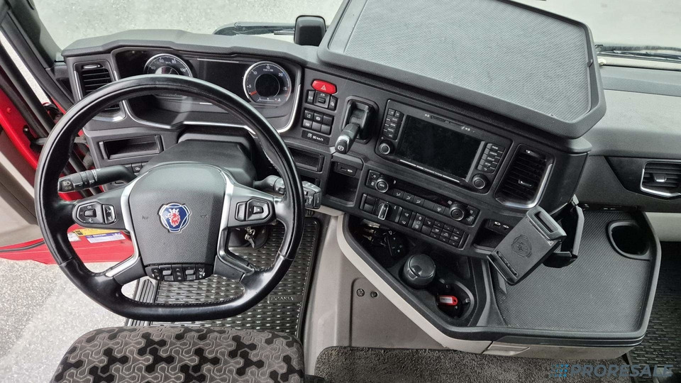 SCANIA R450 N323 NGS TOP LINE EURO 6 - Vilcējs: foto 4 SCANIA R450 N323 NGS TOP LINE EURO 6 - Vilcējs: foto 4