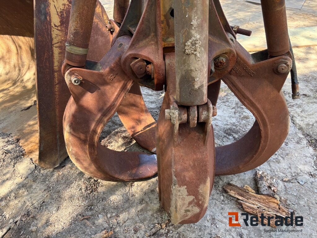 2 stk Fuchs Grabb, følger med en dele grabb også - Celtniecības maisītājs: foto 5 2 stk Fuchs Grabb, følger med en dele grabb også - Celtniecības maisītājs: foto 5