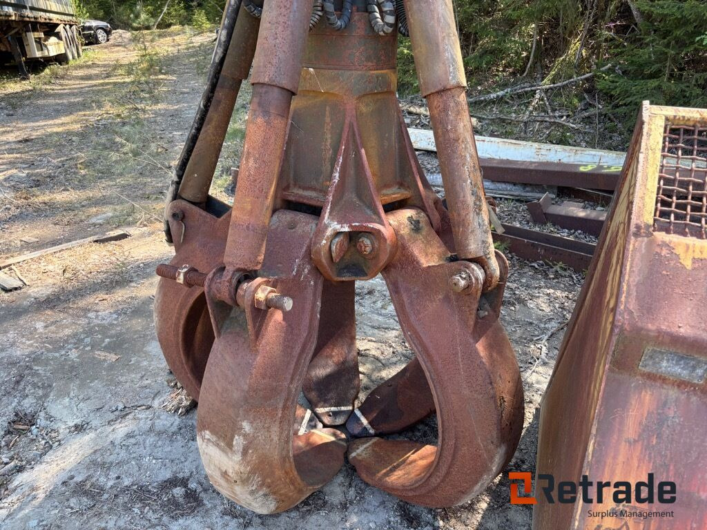 2 stk Fuchs Grabb, følger med en dele grabb også - Celtniecības maisītājs: foto 2 2 stk Fuchs Grabb, følger med en dele grabb også - Celtniecības maisītājs: foto 2