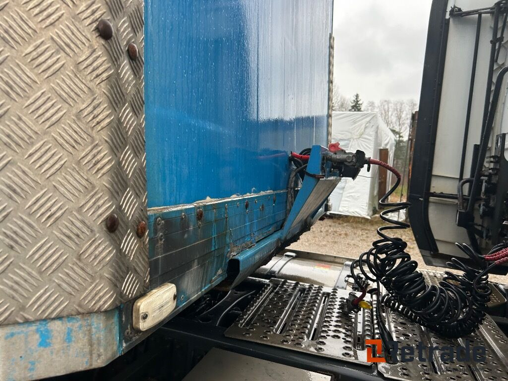 2005 Skaphenger EKERI L3 - Puspiekabe slēgtā virsbūve: foto 4 2005 Skaphenger EKERI L3 - Puspiekabe slēgtā virsbūve: foto 4