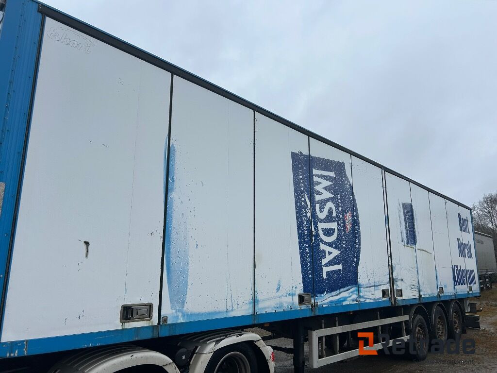 2005 Skaphenger EKERI L3 - Puspiekabe slēgtā virsbūve: foto 1 2005 Skaphenger EKERI L3 - Puspiekabe slēgtā virsbūve: foto 1