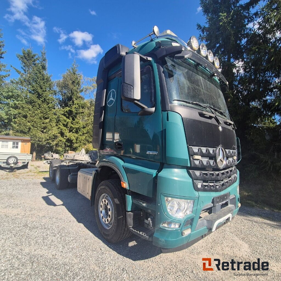 2014 MERCEDES-BENZ Arocs..Lav km! - Šasija kravas automašīna: foto 1 2014 MERCEDES-BENZ Arocs..Lav km! - Šasija kravas automašīna: foto 1