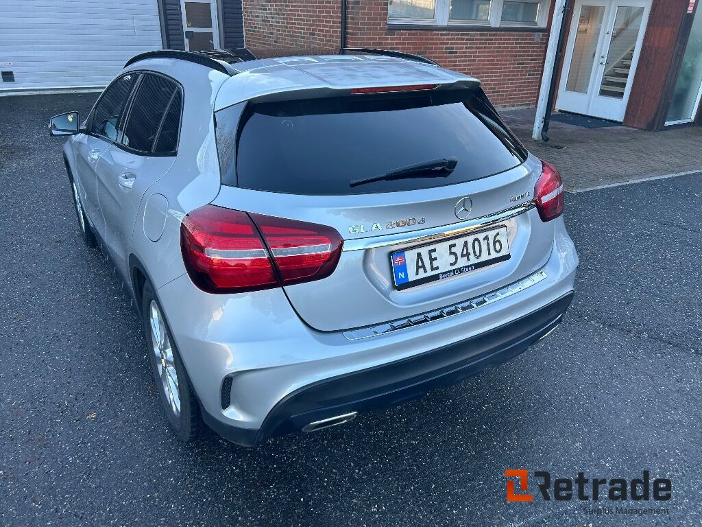 2017 Personbil MERCEDES-BENZ GLA 200 d 4MATIC EU-Godkjent - Vieglā automašīna: foto 4 2017 Personbil MERCEDES-BENZ GLA 200 d 4MATIC EU-Godkjent - Vieglā automašīna: foto 4