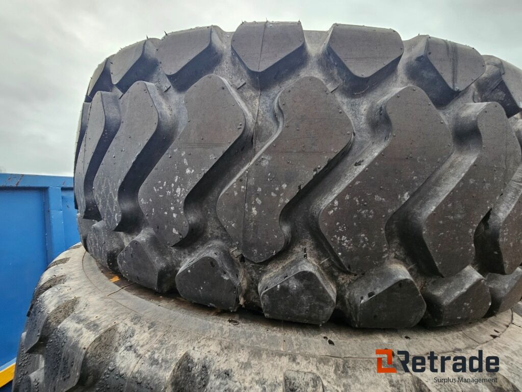 4st Nya Entreprenaddäck 20.5 R25 - Celtniecības maisītājs: foto 2 4st Nya Entreprenaddäck 20.5 R25 - Celtniecības maisītājs: foto 2