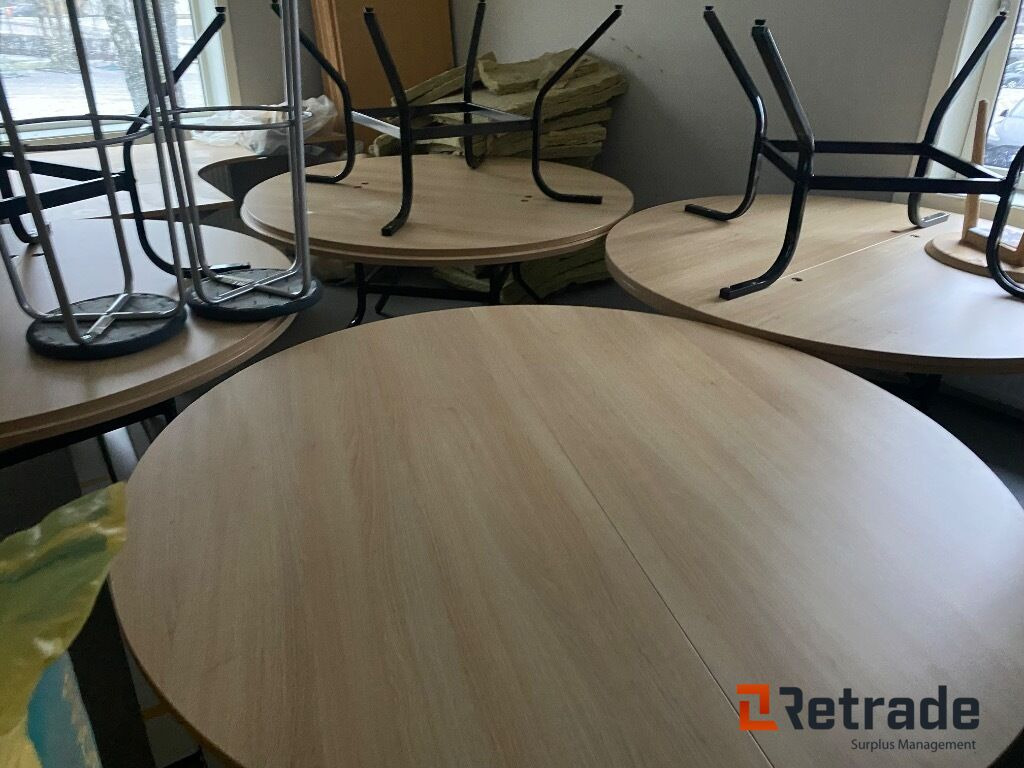 7rundbord ,4stoler - Instrument/ Aprīkojums: foto 3 7rundbord ,4stoler - Instrument/ Aprīkojums: foto 3