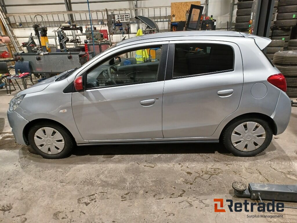 Bil Mitsubishi Space Star - Vieglā automašīna: foto 2 Bil Mitsubishi Space Star - Vieglā automašīna: foto 2