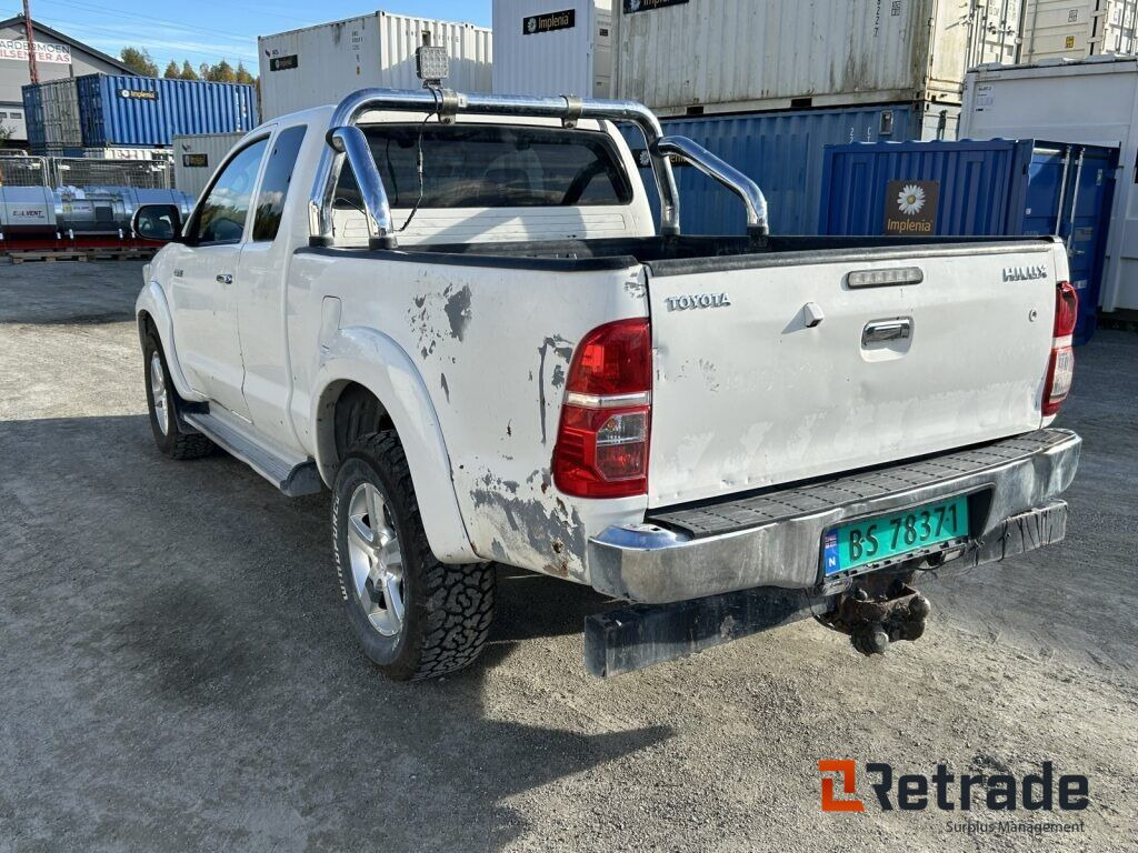 Bil Toyota Hilux - Vieglā automašīna: foto 4 Bil Toyota Hilux - Vieglā automašīna: foto 4