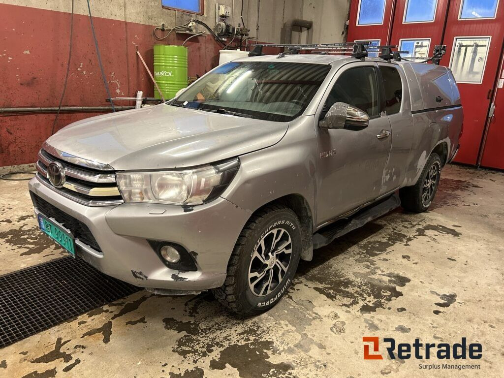 Bil Toyota Hilux X-cab ANIP (EU,N) - Vieglā automašīna: foto 1 Bil Toyota Hilux X-cab ANIP (EU,N) - Vieglā automašīna: foto 1