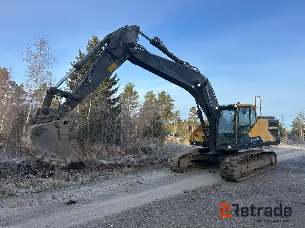 2014 Beltegraver 29 ton Volvo EC250 EL - Celtniecības tehnika: foto 1 2014 Beltegraver 29 ton Volvo EC250 EL - Celtniecības tehnika: foto 1
