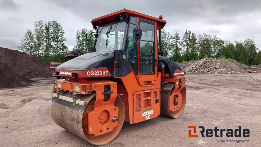 Asfaltsvält DYNAPAC CG233HF - Celtniecības tehnika: foto 1 Asfaltsvält DYNAPAC CG233HF - Celtniecības tehnika: foto 1