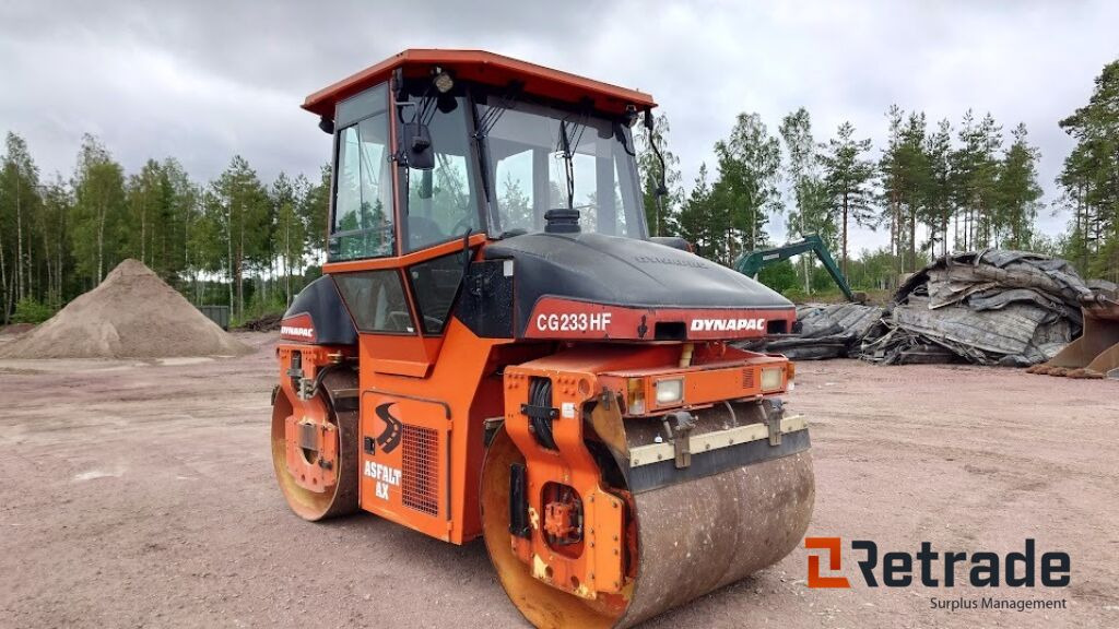 Asfaltsvält DYNAPAC CG233HF - Celtniecības tehnika: foto 3 Asfaltsvält DYNAPAC CG233HF - Celtniecības tehnika: foto 3