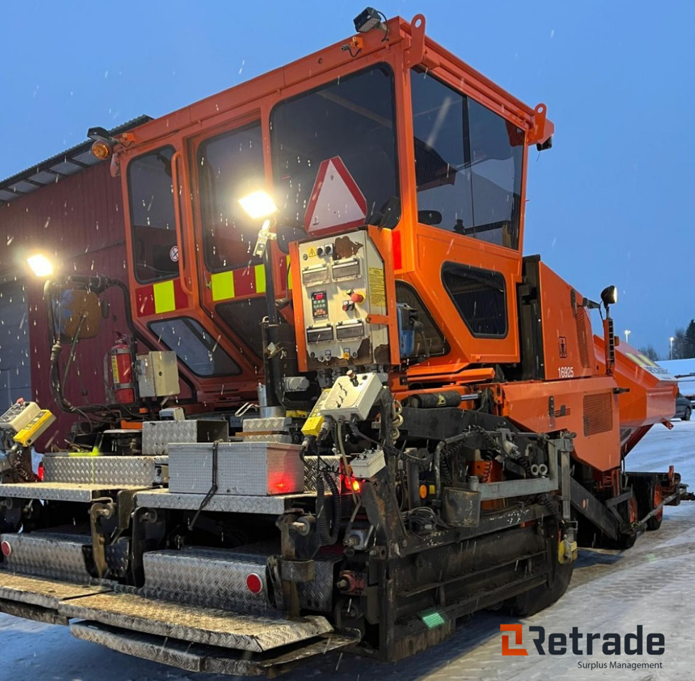 Dynapac F121-6WD - Celtniecības tehnika: foto 4 Dynapac F121-6WD - Celtniecības tehnika: foto 4