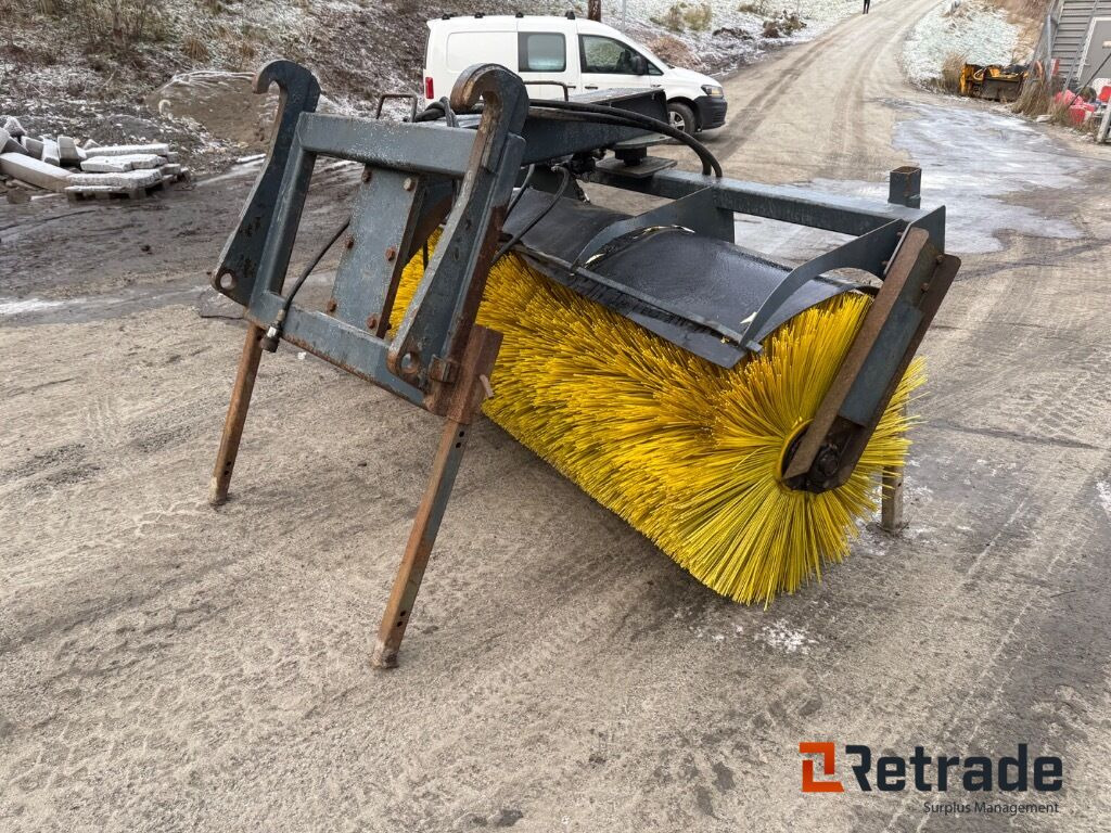 Feiekost AH2500S nylig service klar til bruk - Celtniecības tehnika: foto 5 Feiekost AH2500S nylig service klar til bruk - Celtniecības tehnika: foto 5