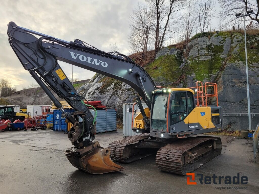 Grävmaskin Volvo EC220EL med grävsystem -2019 - Celtniecības tehnika: foto 1 Grävmaskin Volvo EC220EL med grävsystem -2019 - Celtniecības tehnika: foto 1